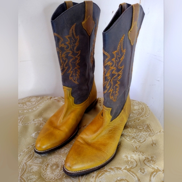 Diba Leather Boots - Picture 1 of 4